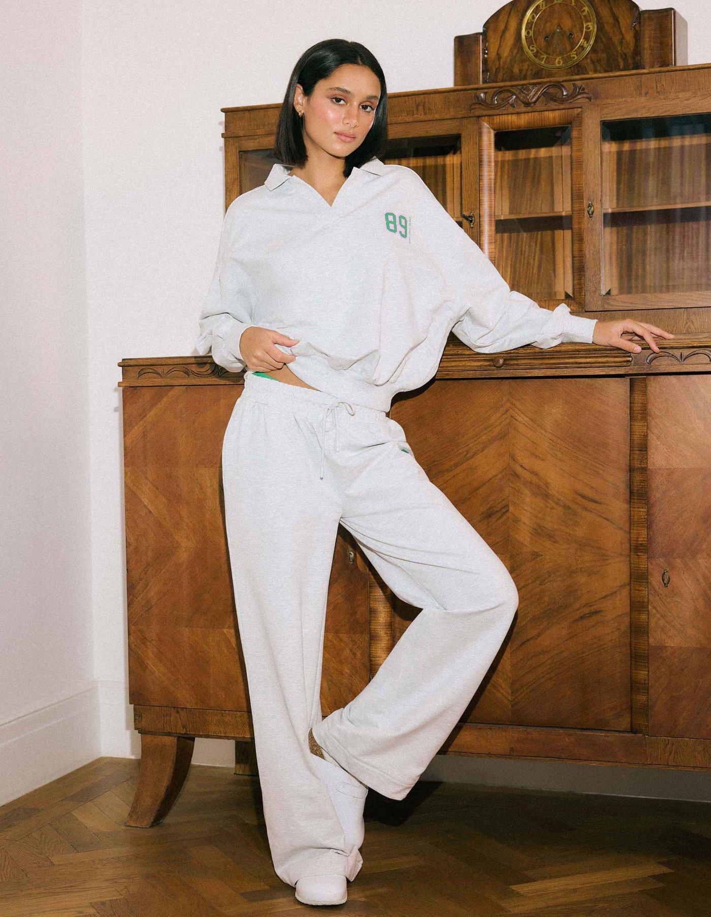 Moda Novator - Bloovii Kayci szürke színű nadrág L-es