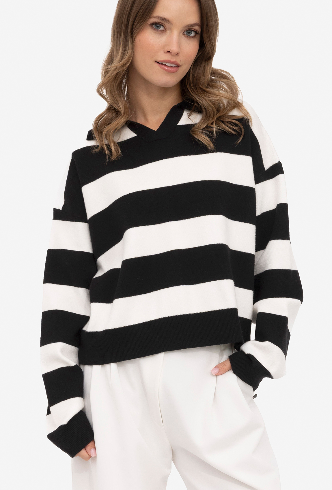 Moda Novator - Fekete-fehér csíkos női pulóver - L